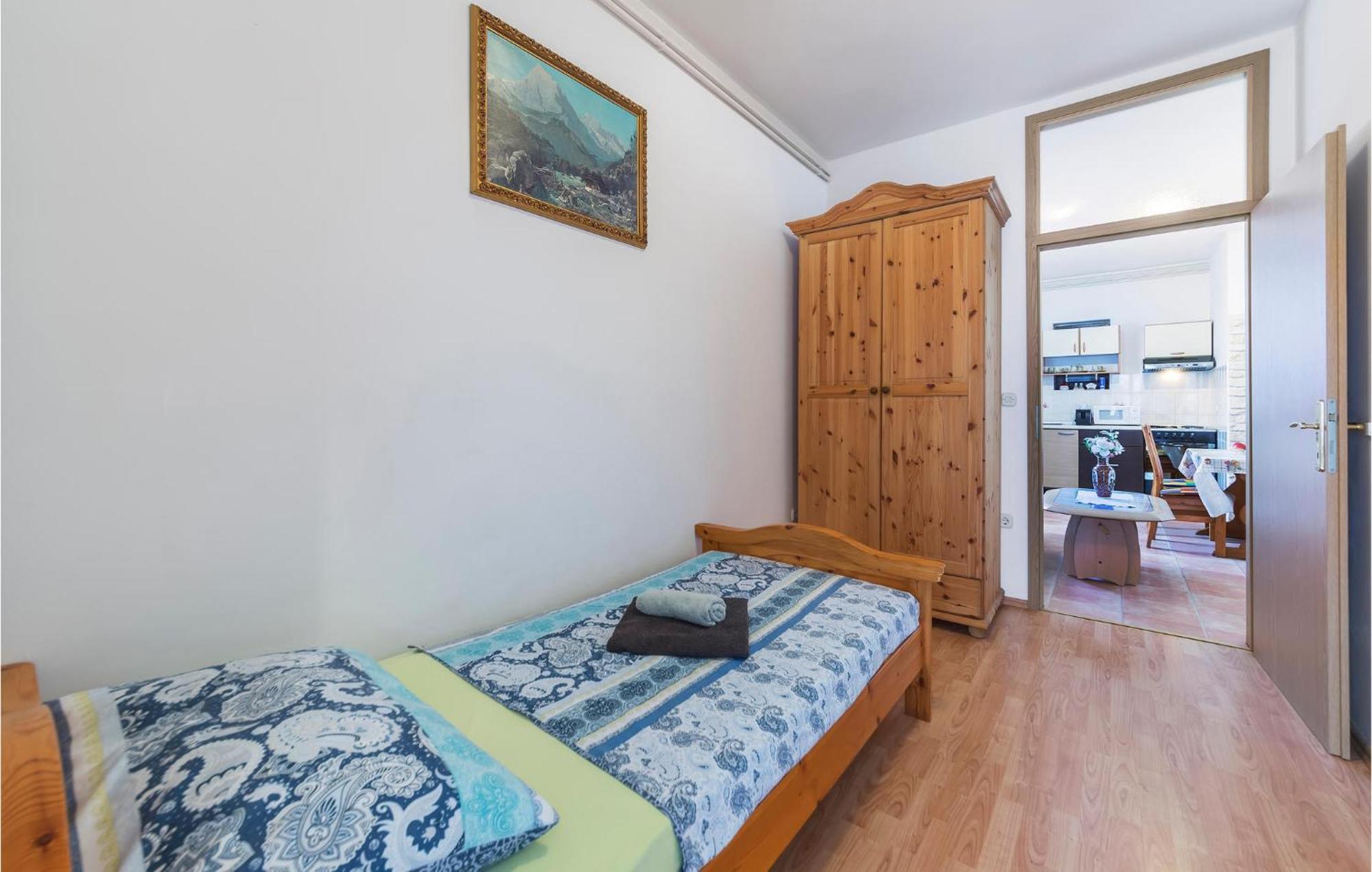 Apartmán In With Kitchen Pula